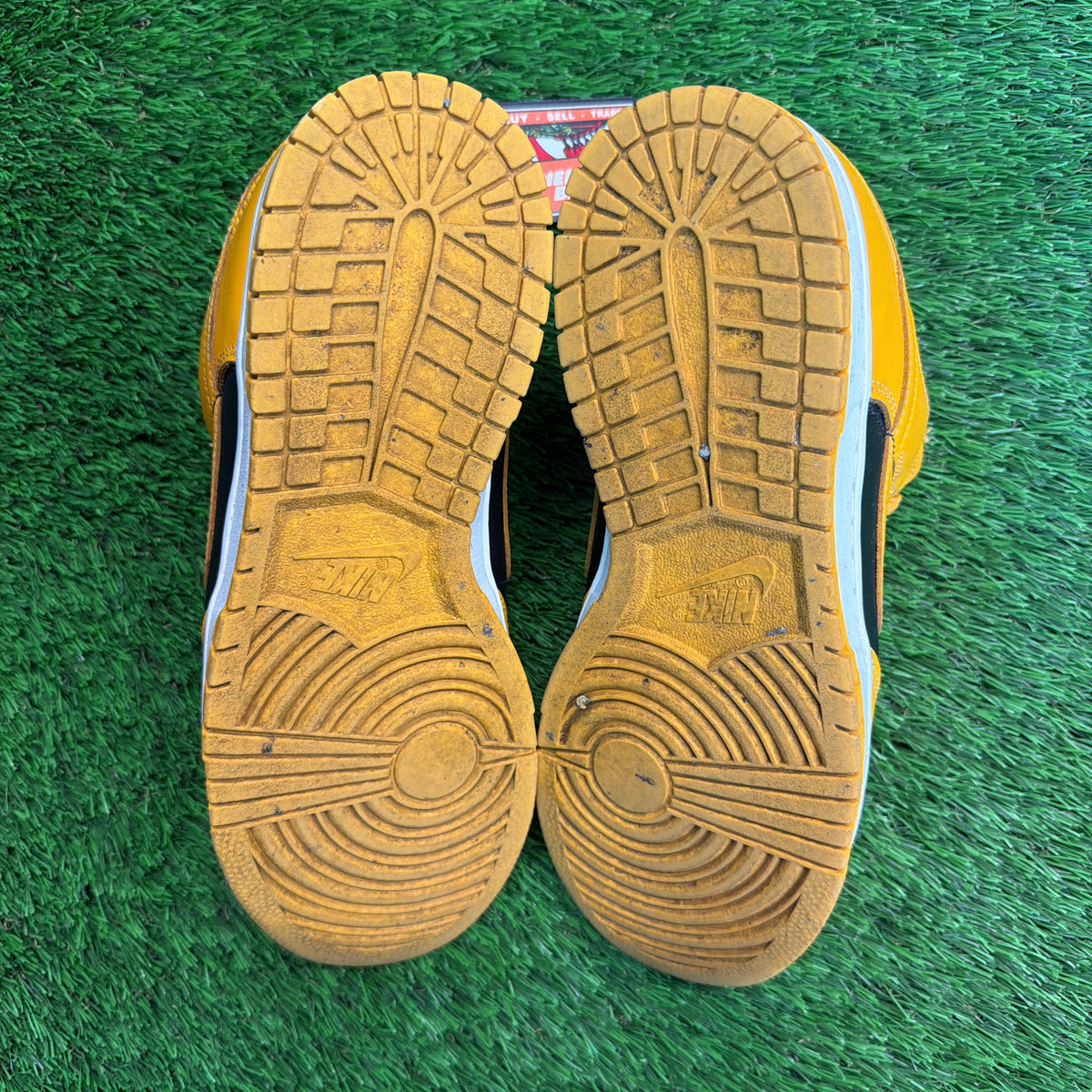 Dunk Low 'Goldenrod' SIZE 9.5M/11W