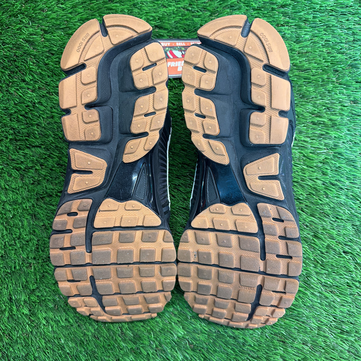 Nike Air Zoom Vomero 5 'Black Gum' SIZE 10M/11.5W
