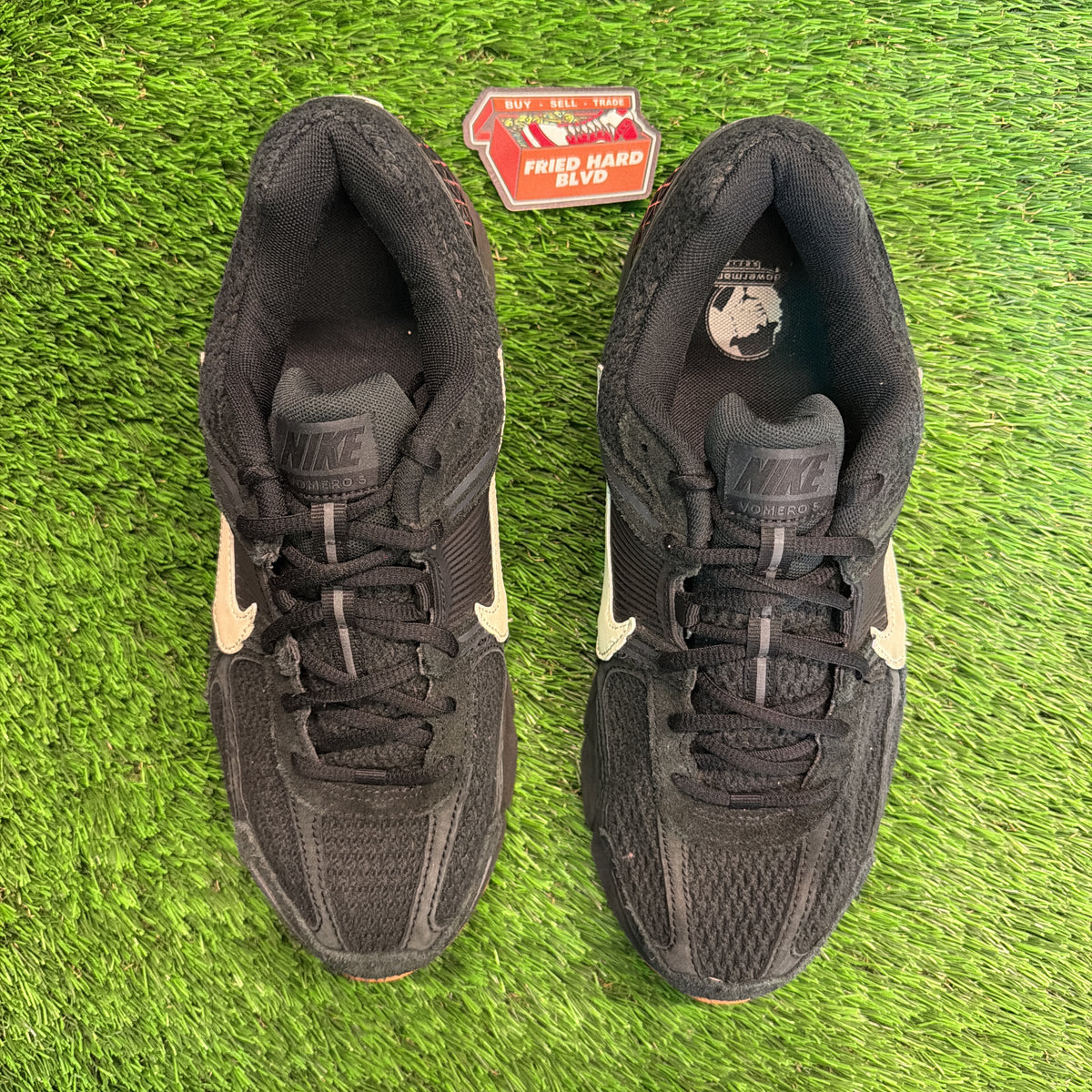 Nike Air Zoom Vomero 5 'Black Gum' SIZE 10M/11.5W