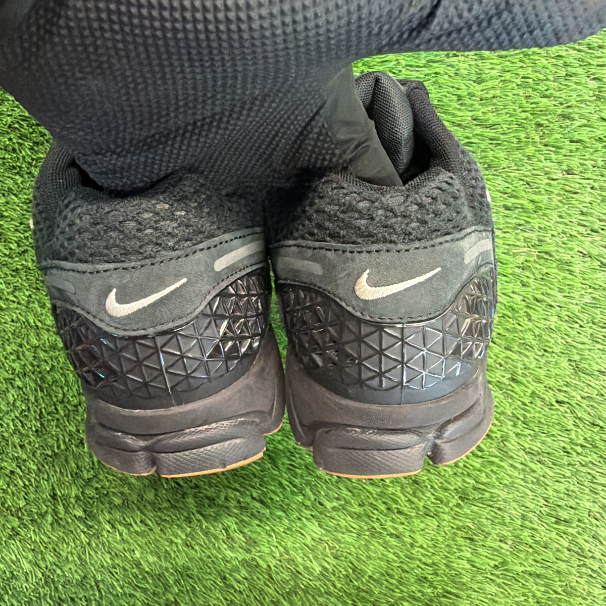 Nike Air Zoom Vomero 5 'Black Gum' SIZE 10M/11.5W