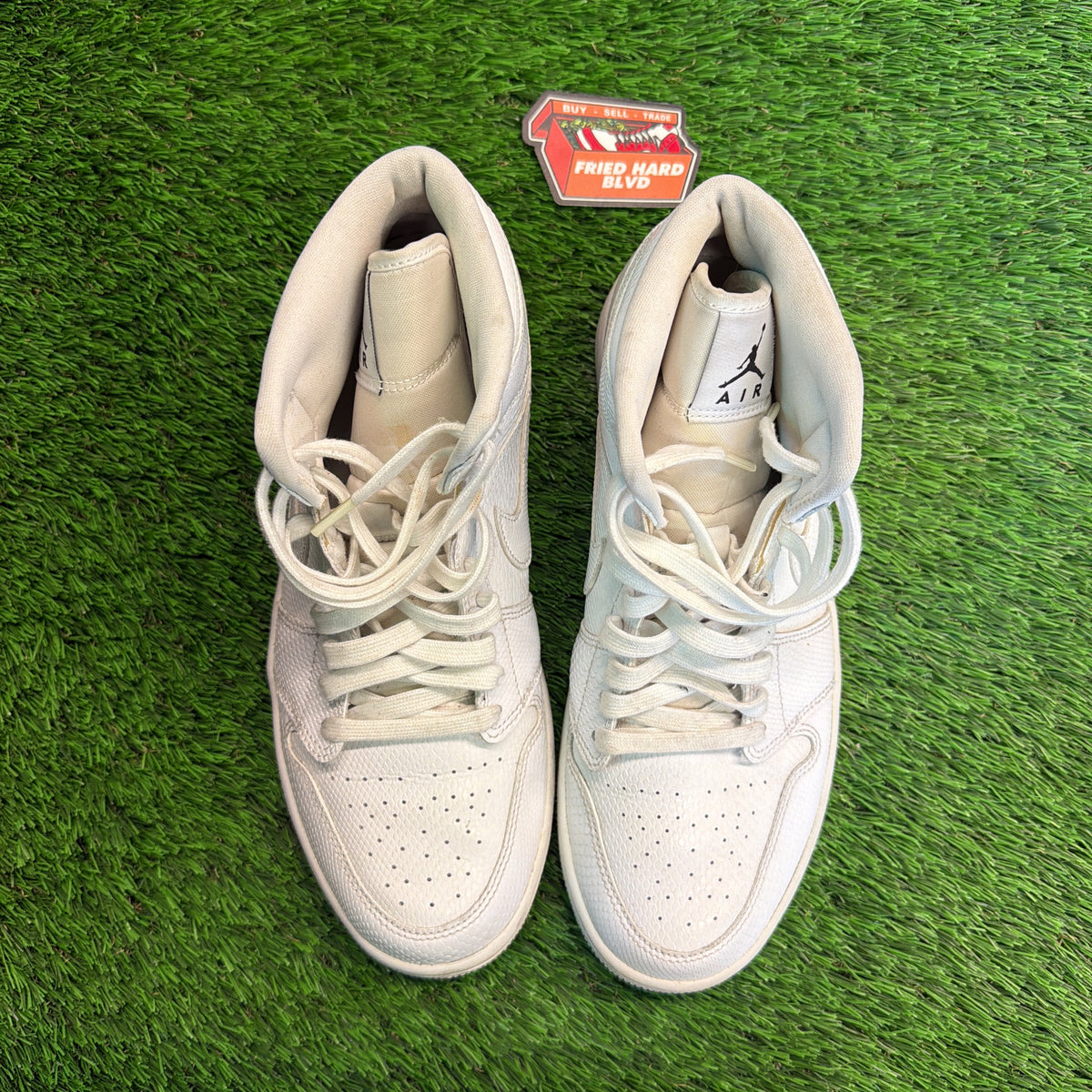 Wmns Air Jordan 1 Mid 'White Snakeskin' SIZE 11M/12.5W
