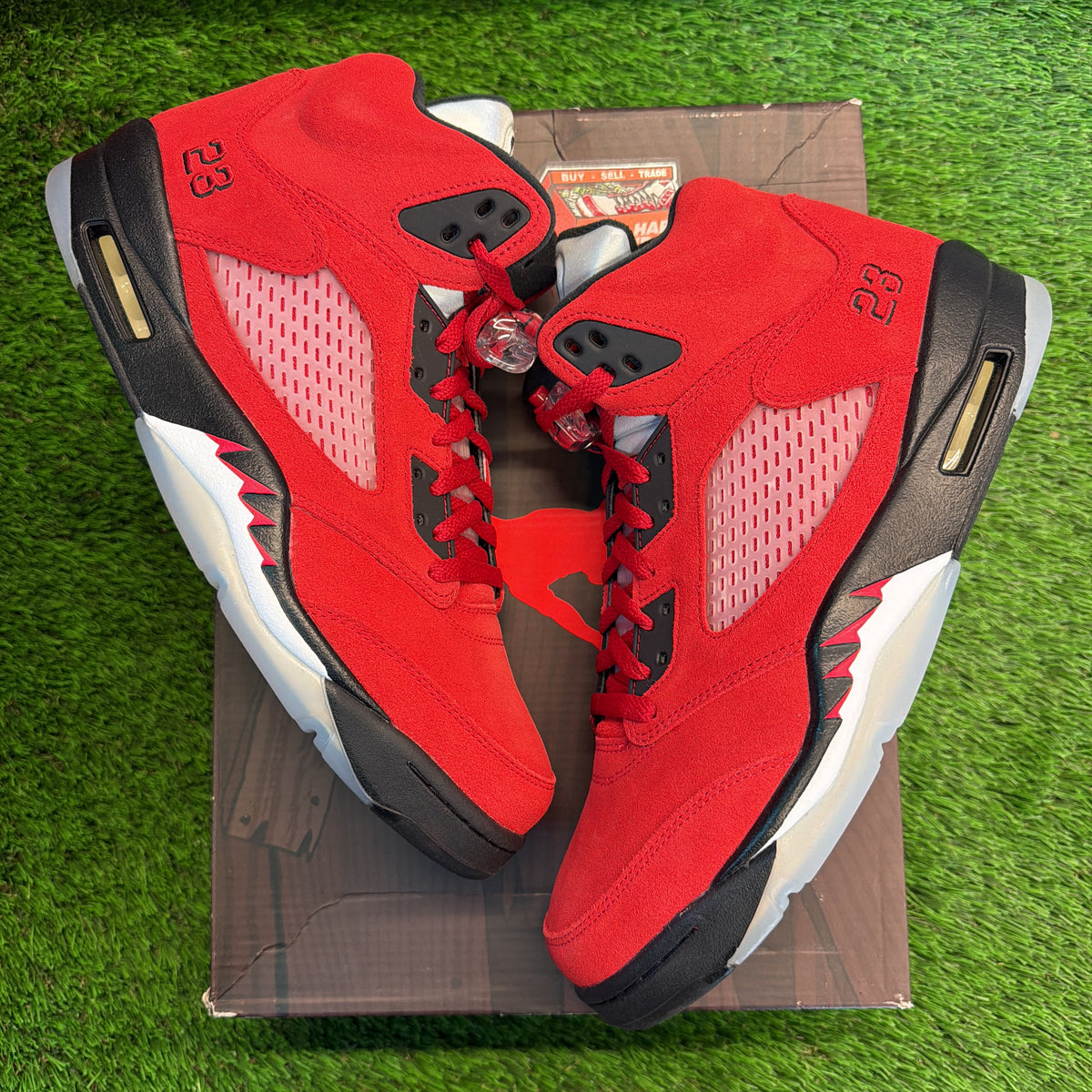 Air Jordan 5 Retro 'Raging Bull' 2021 SIZE 12M/13.5W