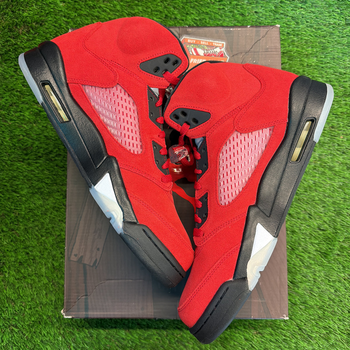 Air Jordan 5 Retro 'Raging Bull' 2021 SIZE 12M/13.5W
