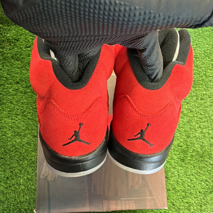 Air Jordan 5 Retro 'Raging Bull' 2021 SIZE 12M/13.5W
