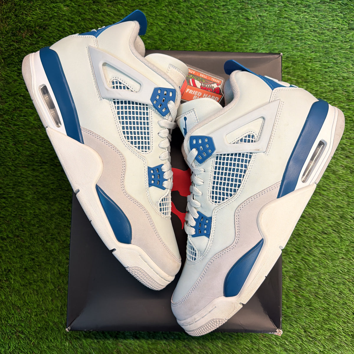 Air Jordan 4 Retro 'Military Blue' 2024 SIZE 12M/13.5W