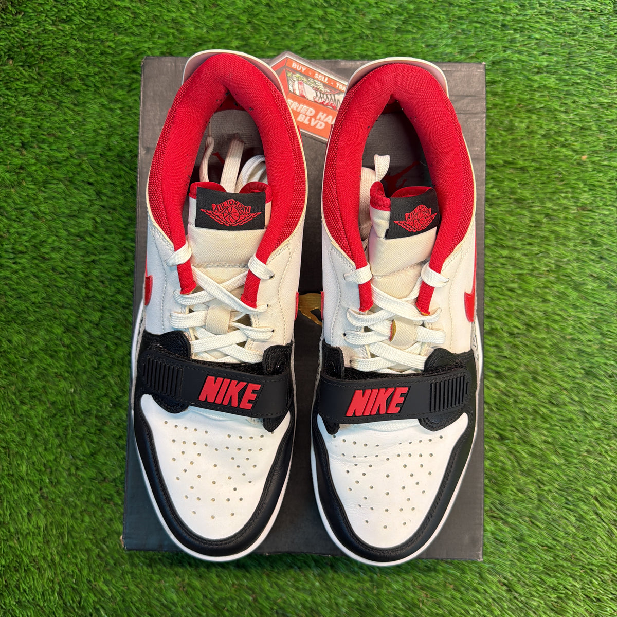 Air Jordan Legacy 312 Low 'Black Toe' SIZE 9.5M/11W