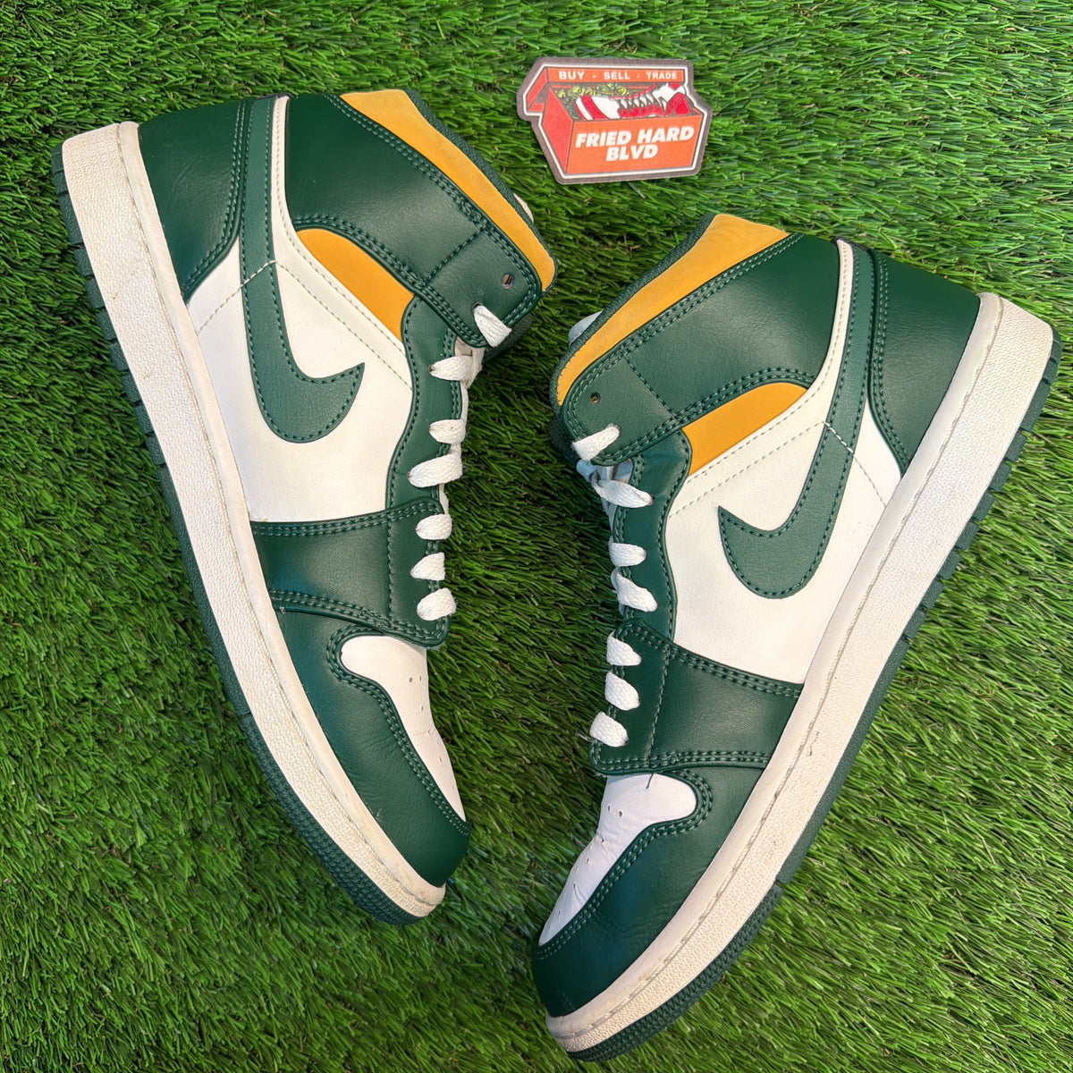 Air Jordan 1 Mid 'Sonics' SIZE 9.5M/11W
