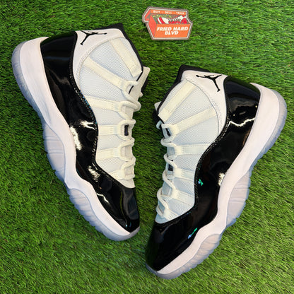 Air Jordan 11 Retro 'Concord' 2018 SIZE 9M/10.5W
