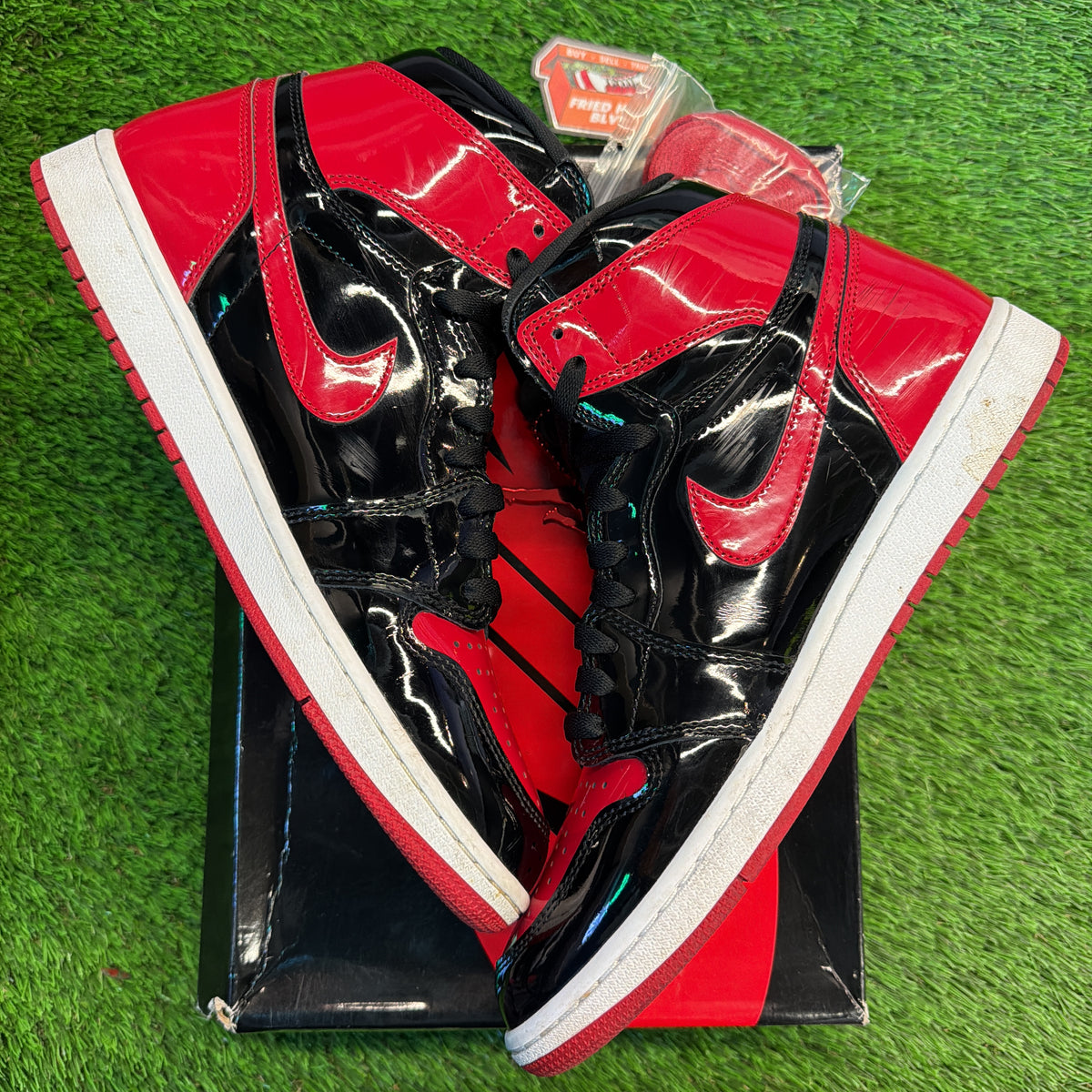 Air Jordan 1 Retro High OG 'Patent Bred' SIZE 11M/12.5W