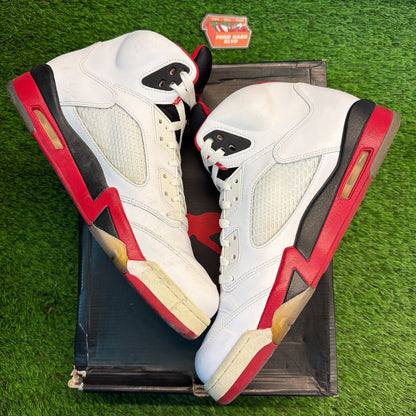 Air Jordan 5 Retro 'Fire Red' 2013 SIZE 12M/13.5W