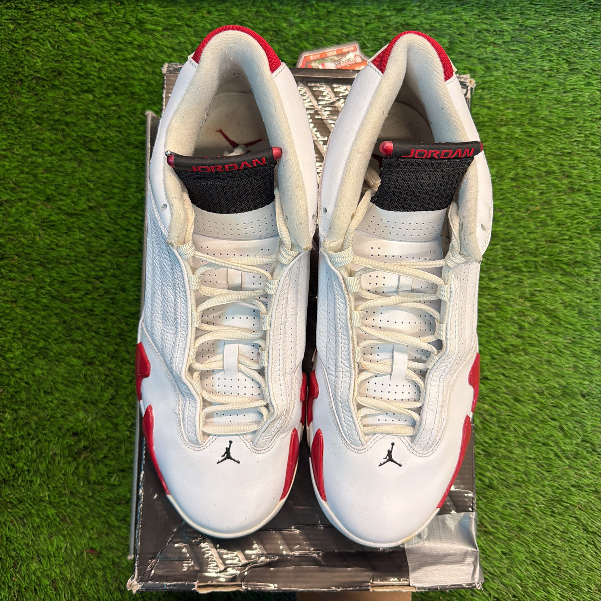 Air Jordan 14 Retro 'Candy Cane' 2012 SIZE 12M/13.5W